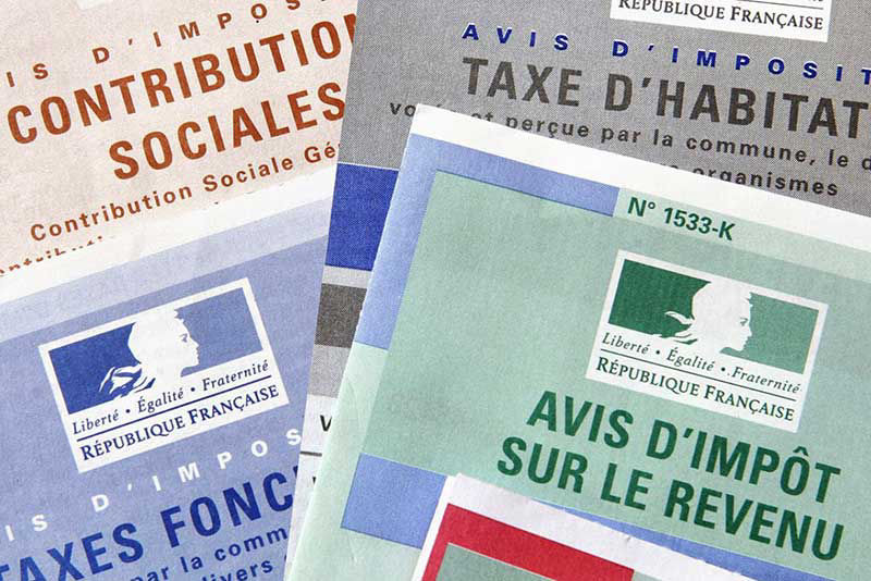 I can help you with various administrative issues in France, from the tax man to French authorities and companies. Personal income tax return, Social security/healthcare application, Driving licence exchange, Small business set-up